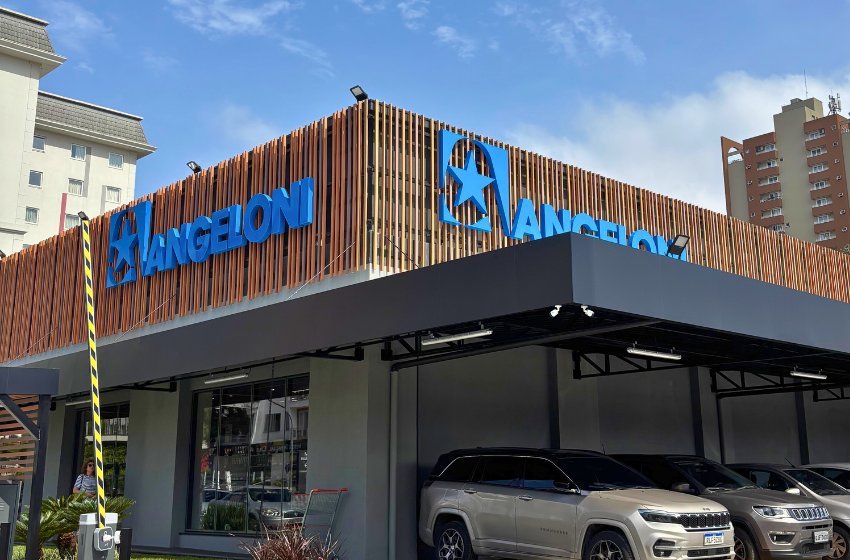 Angeloni inaugura terceira loja em Joinville