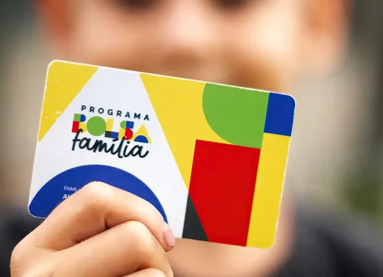 Caixa começa a pagar Bolsa Família de novembro