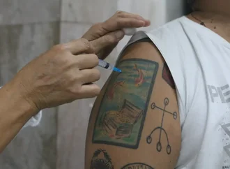 IBGE: quase 94% da população brasileira se vacinou contra covid-19