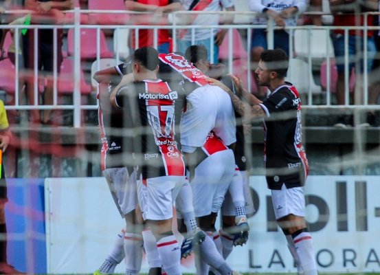 JEC empata com Avaí no jogo de ida para as quartas de final do Catarinense