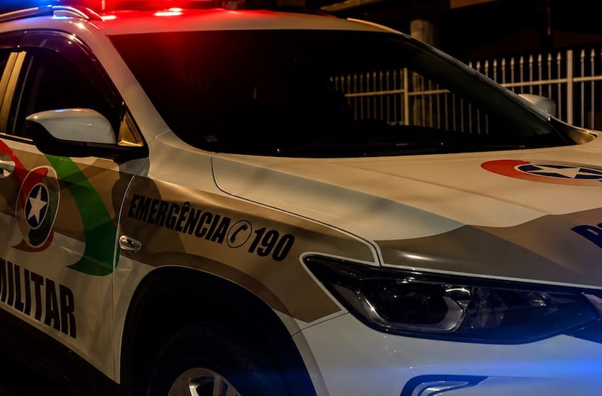 Motorista de app é sequestrada, violentada e mantida em cárcere por dupla em Joinville