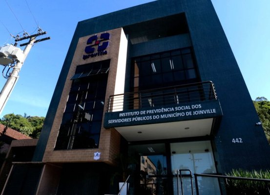 Prefeitura de Joinville inaugura nova sede do Ipreville e comemora reversão do déficit atuarial