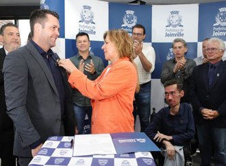 Presidente da Câmara de Vereadores de Joinville assume como prefeito em exercício até 8 de novembro