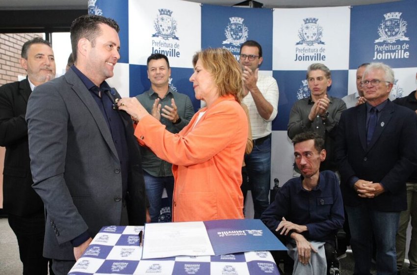 Presidente da Câmara de Vereadores de Joinville assume como prefeito em exercício até 8 de novembro