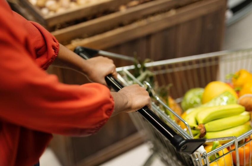 Procon de Joinville divulga pesquisa de preços da cesta básica e itens de churrasco