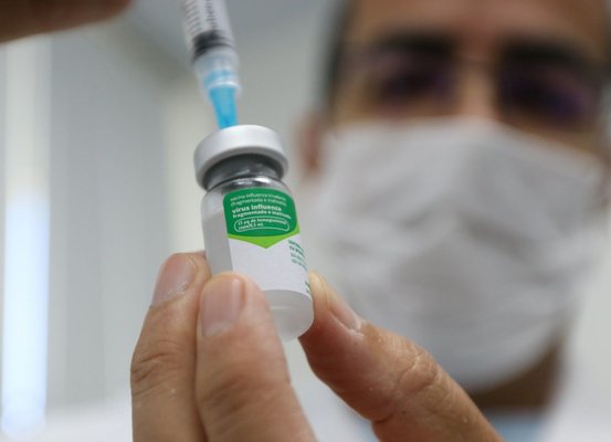 Secretaria da Saúde libera vacina contra a gripe para toda a população de SC maior de 6 meses de idade