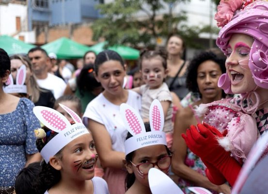 Tem programação de Páscoa na Praça da Biblioteca neste sábado