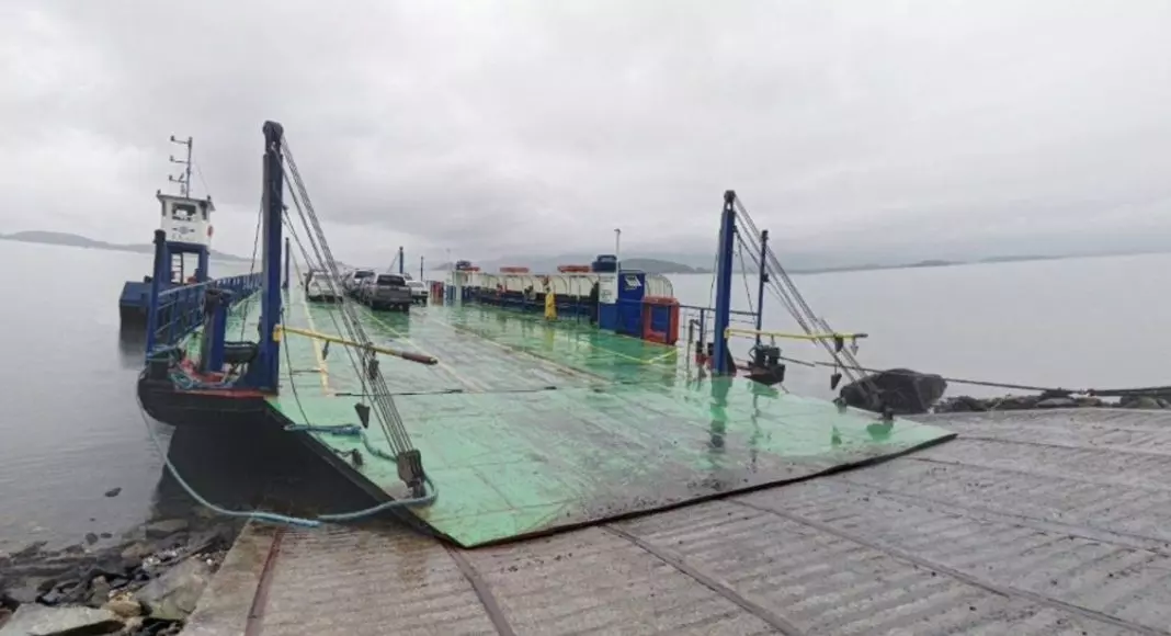 Balsa do Ferry Boat que liga Joinville a Vila da Glória é interditada