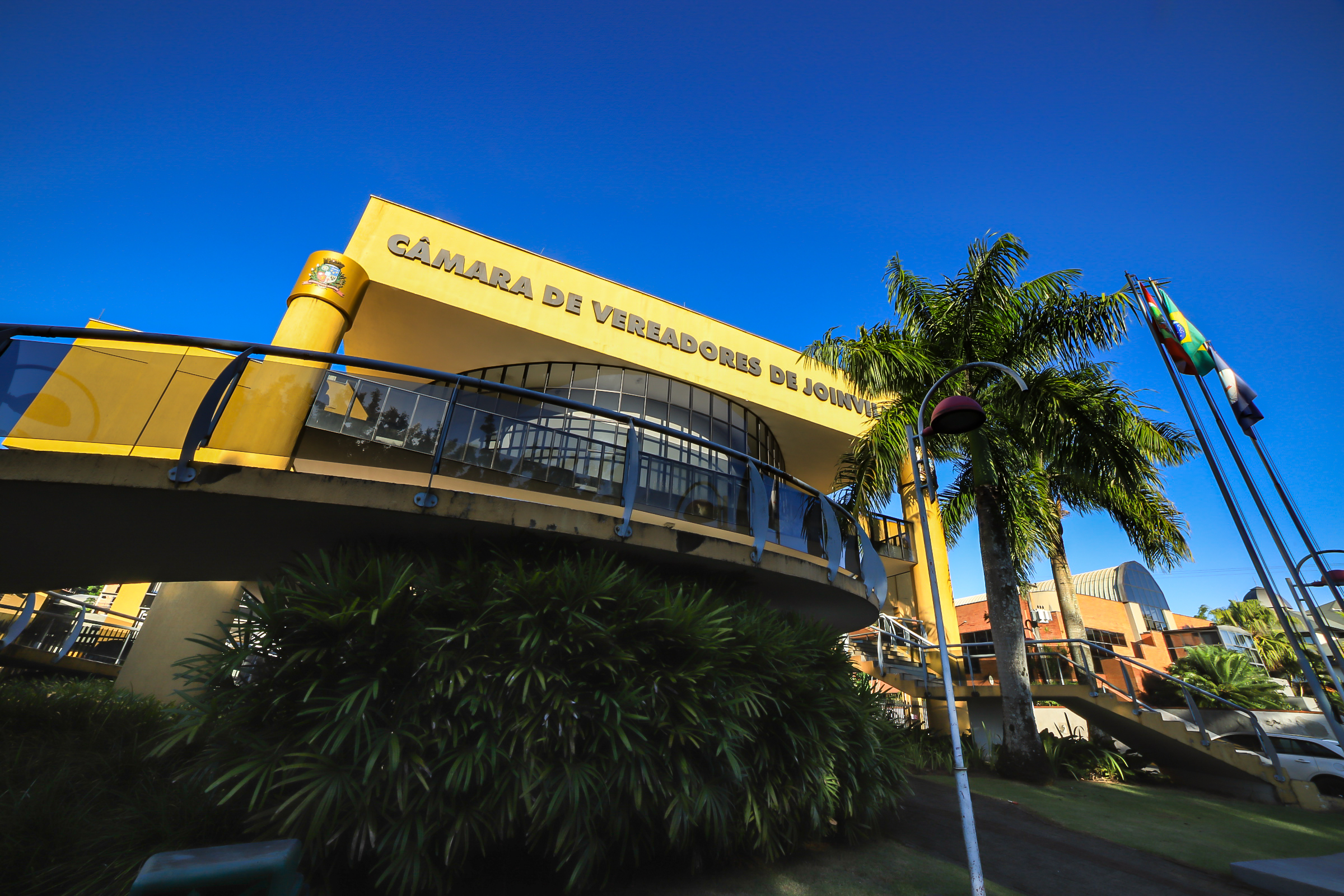 Câmara de Joinville elimina uso de papel e se torna 100% digital a partir de segunda-feira