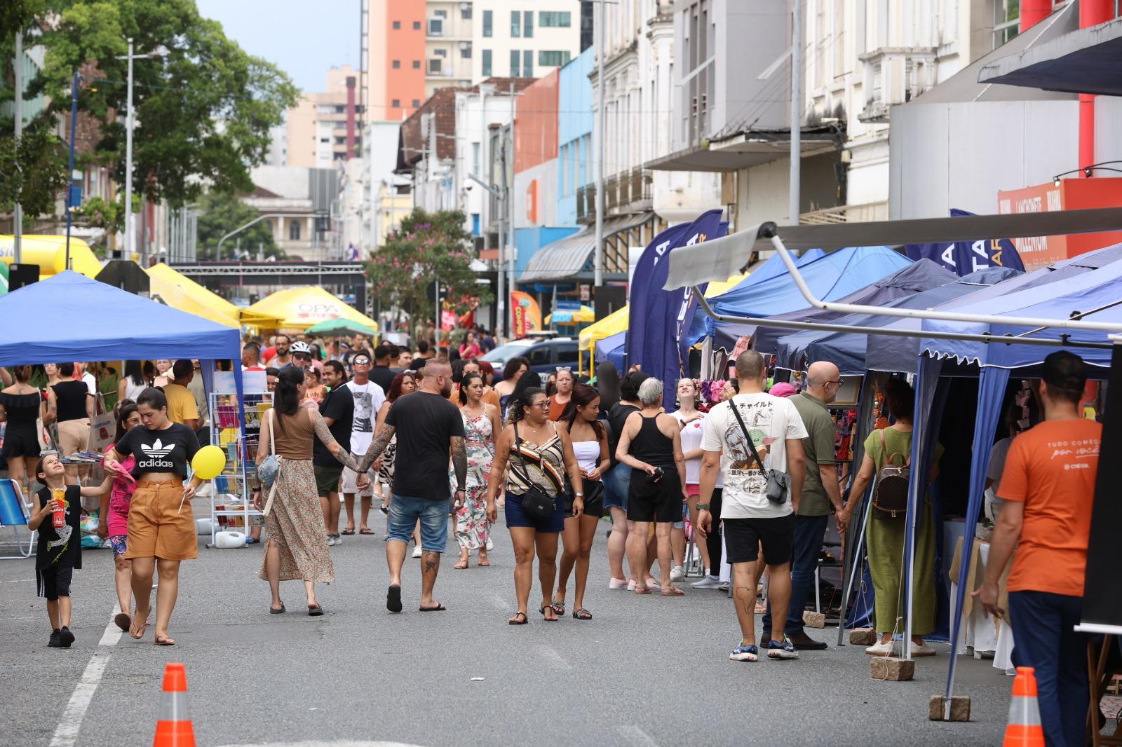 Domingo tem arte, cultura e compras na Feira do Príncipe no Centro