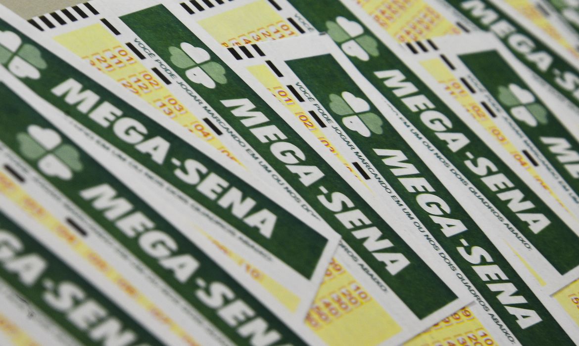 Mega-Sena acumula e pagará R$ 95 milhões nesta terça-feira