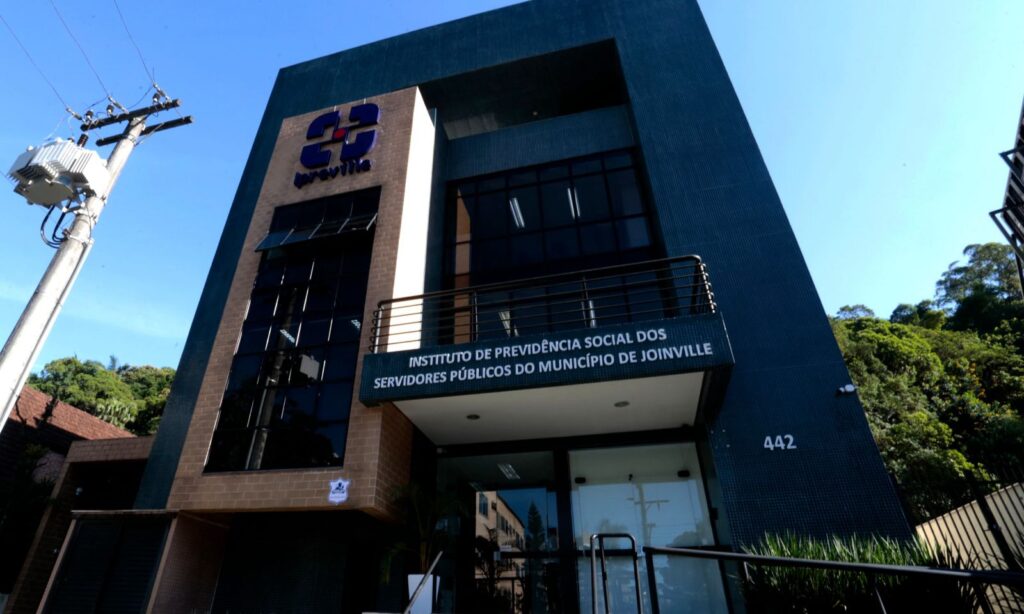 Prefeitura de Joinville inaugura nova sede do Ipreville e comemora reversão do déficit atuarial